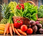 Colorful fruits and vegetables in the diet could improve athletes’ visual range